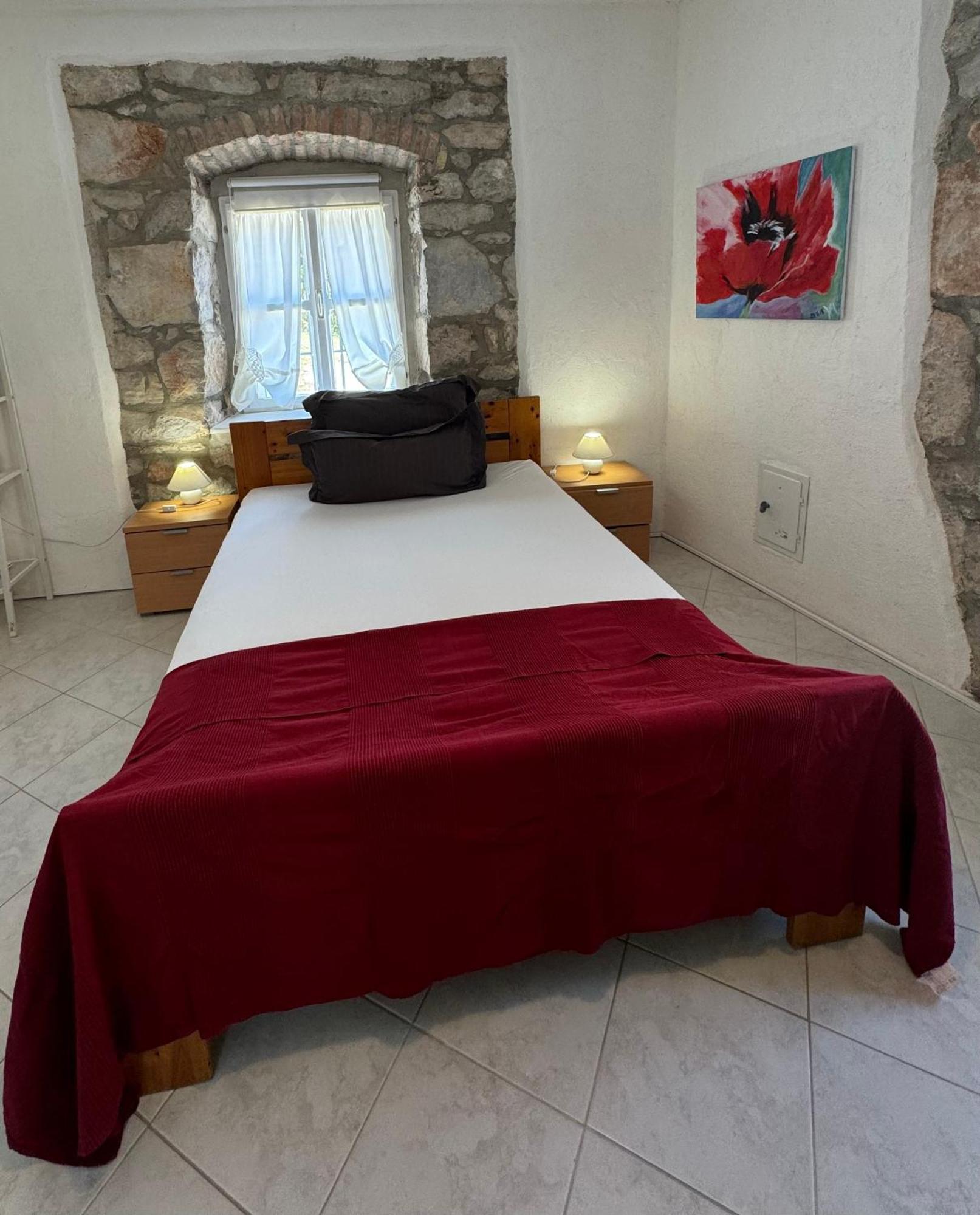 Mediterranes Ferienhaus M. Terrasse Veli Losinj Bagian luar foto
